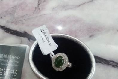 Thổi giá trang sức rồi bán giá 'bèo'